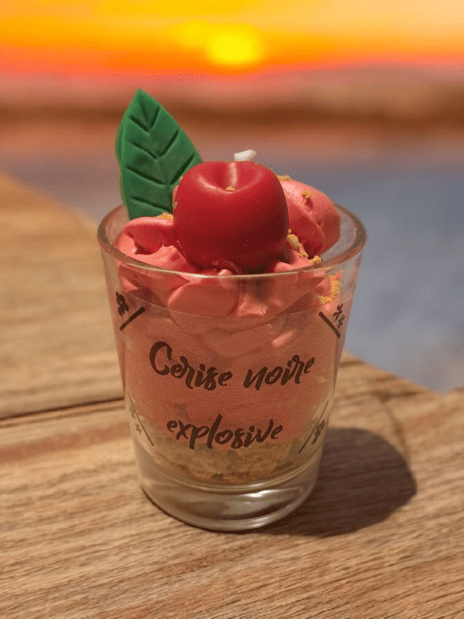 BOUGIE GOURMANDE " CERISE NOIRE EXPLOSIVE "